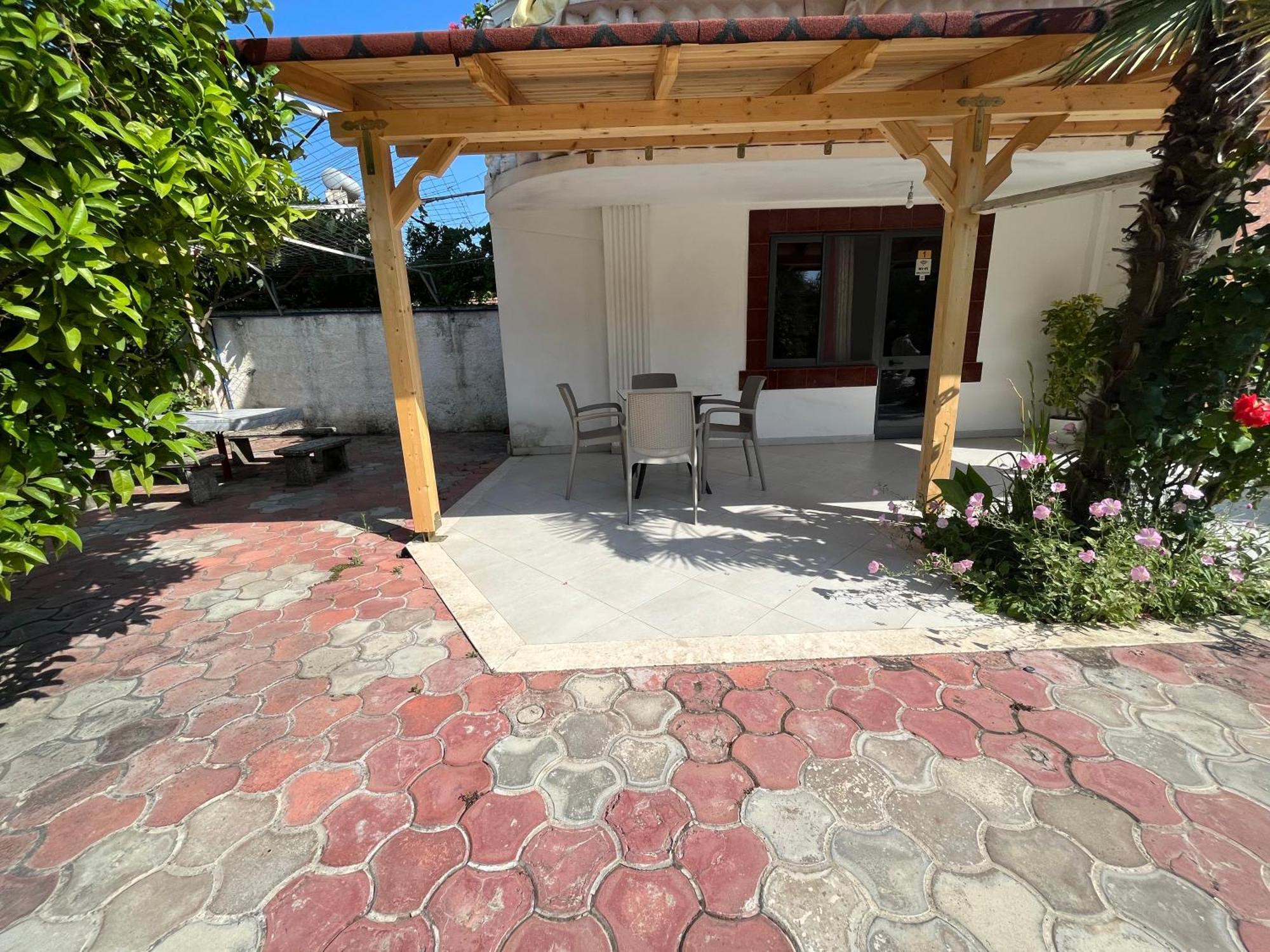 Villa Kasa Durrës Esterno foto
